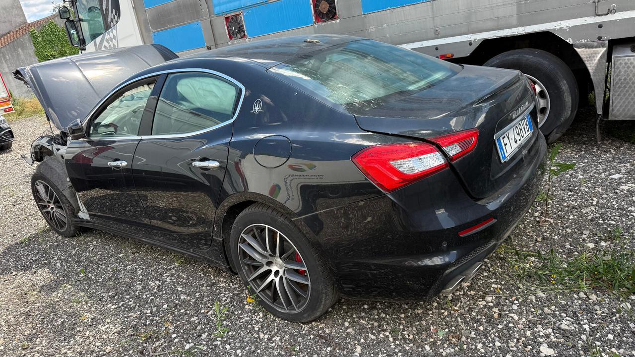 Maserati Ghibli V6 Diesel SINISTRATA