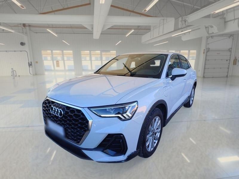 AUDI Q3 SPORTBACK 45 TFSI e S tronic Business Plus