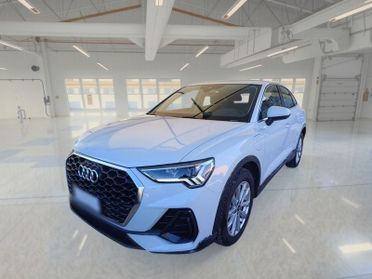 AUDI Q3 SPORTBACK 45 TFSI e S tronic Business Plus