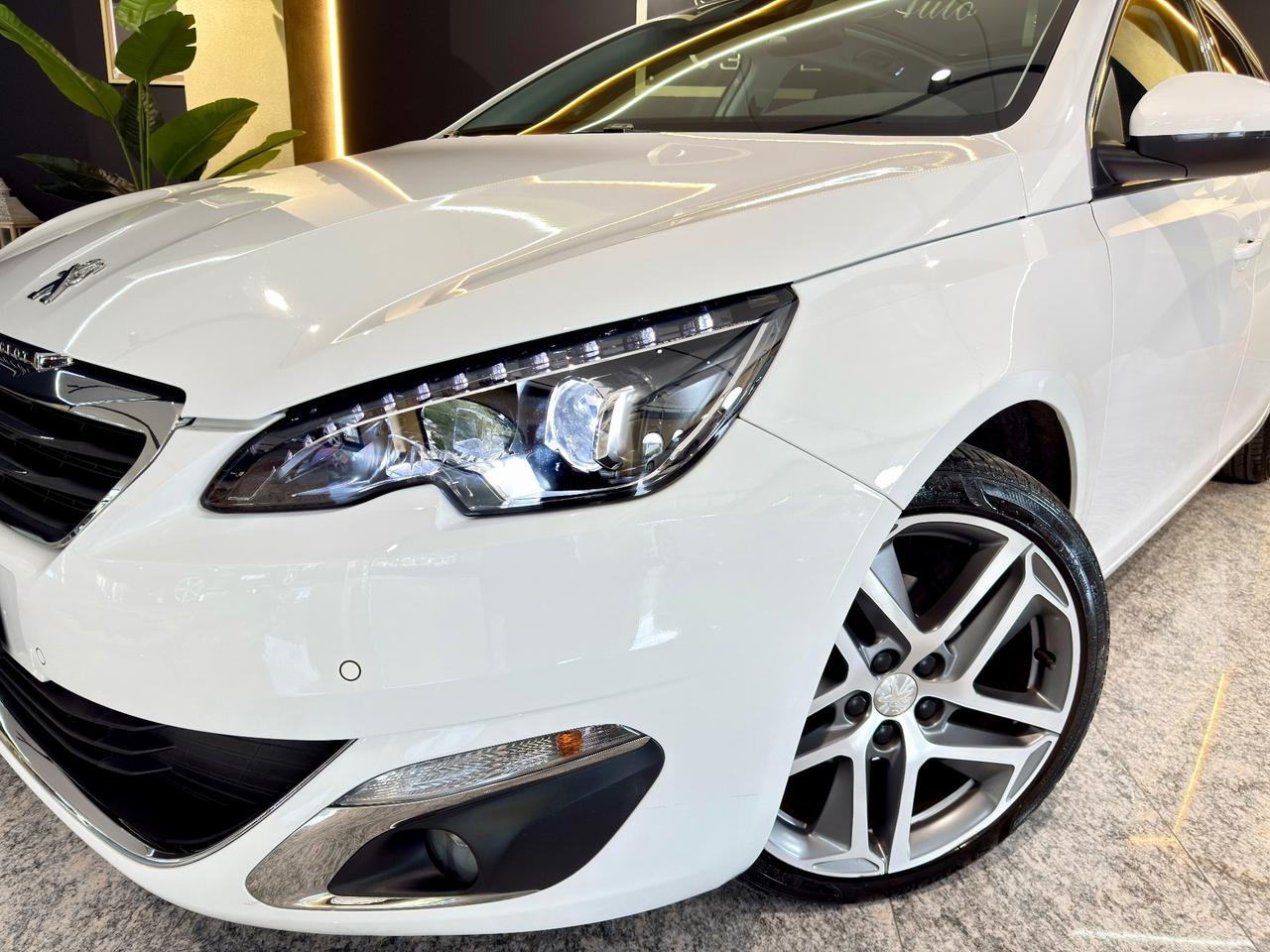 Peugeot 308 BlueHDi 120 S&S SW Allure