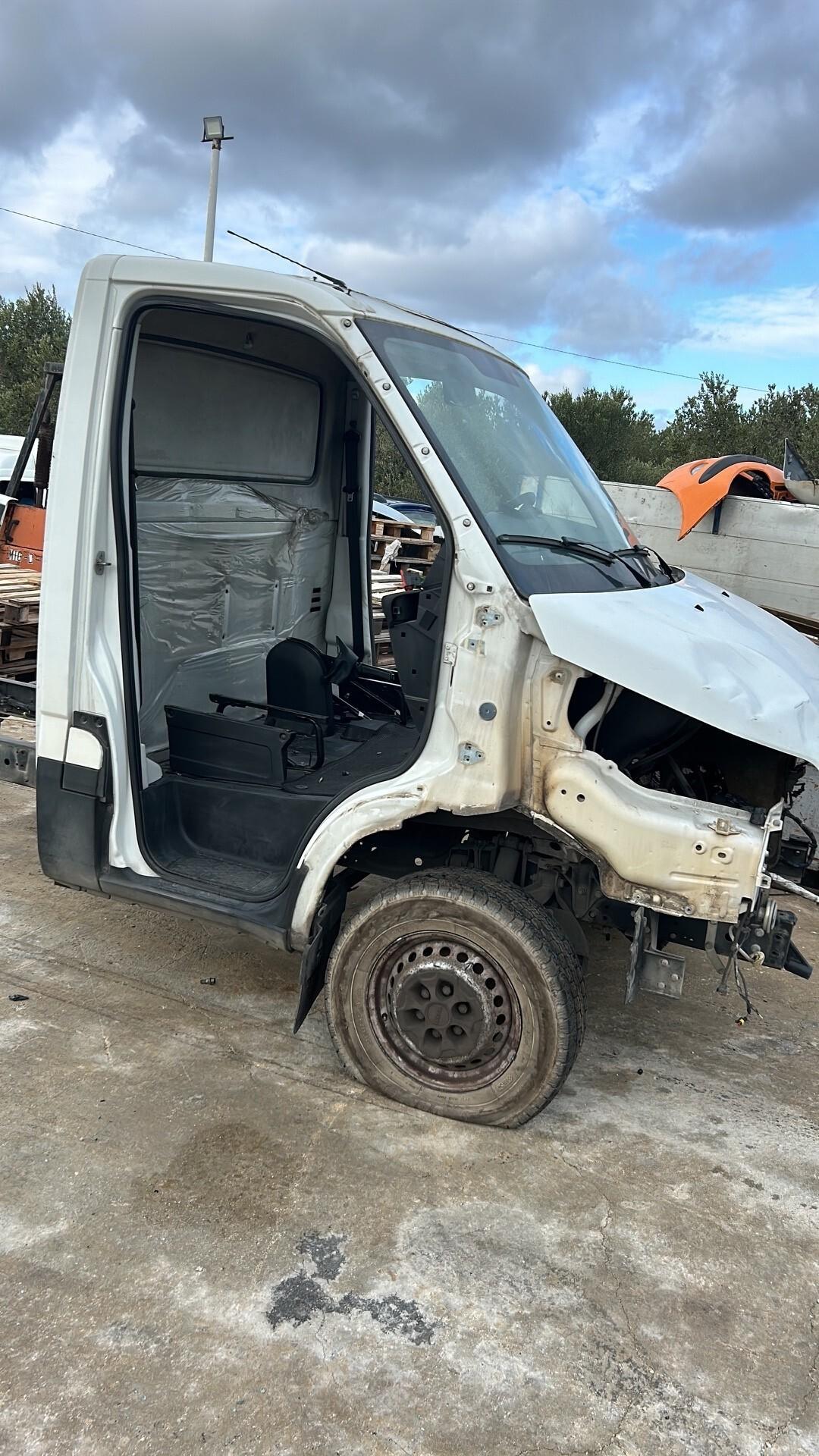 Iveco Daily 33S11 2.3 HPT PC Cabinato