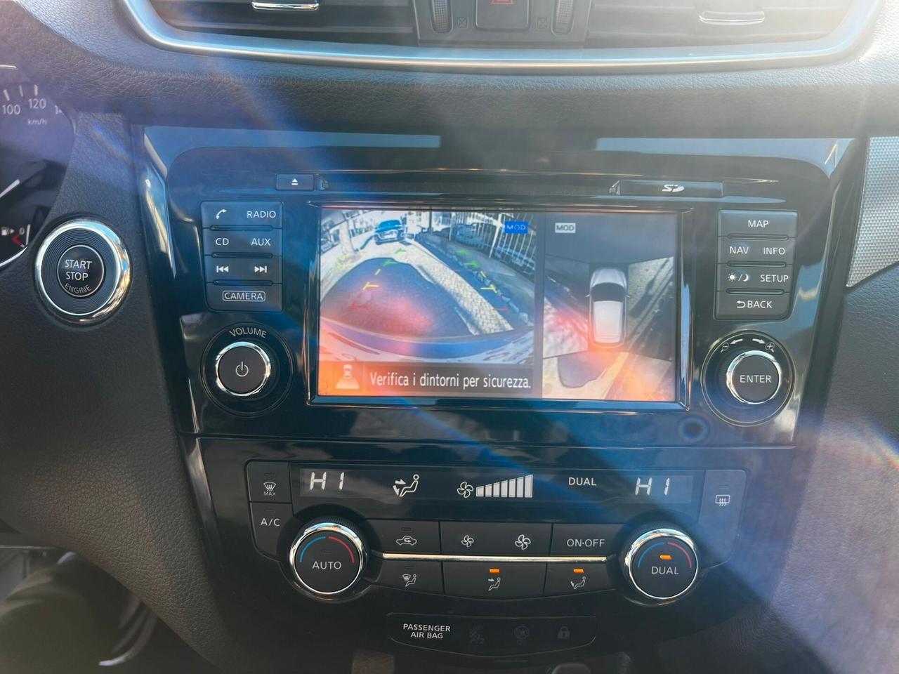 Nissan Qashqai 1.5 dCi N-Connecta