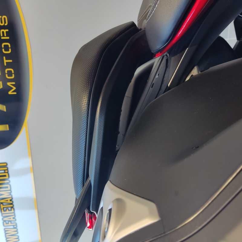 MV Agusta Turismo Veloce 800 R - 2024
