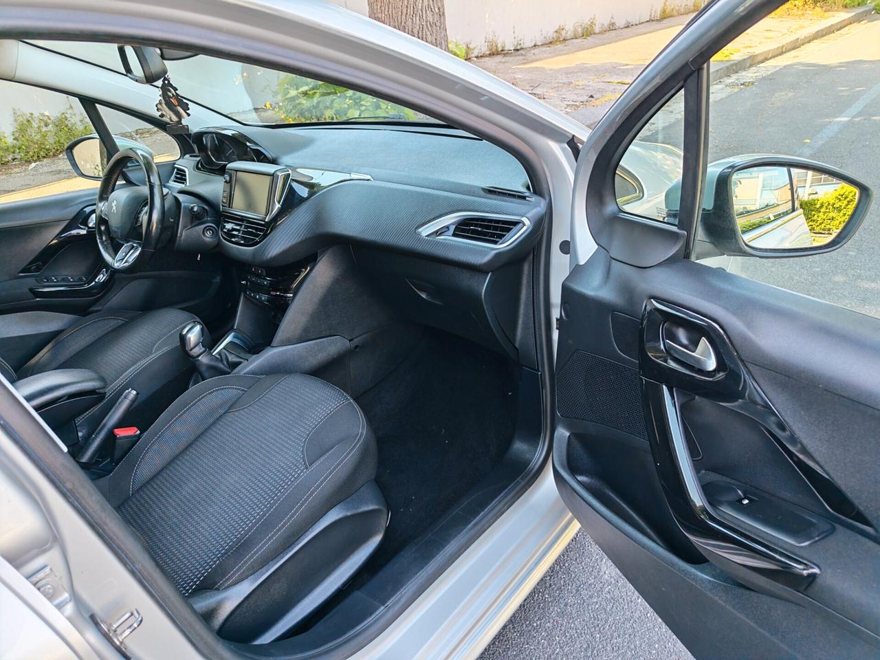 Peugeot 208 BlueHDi 75 5 porte Allure