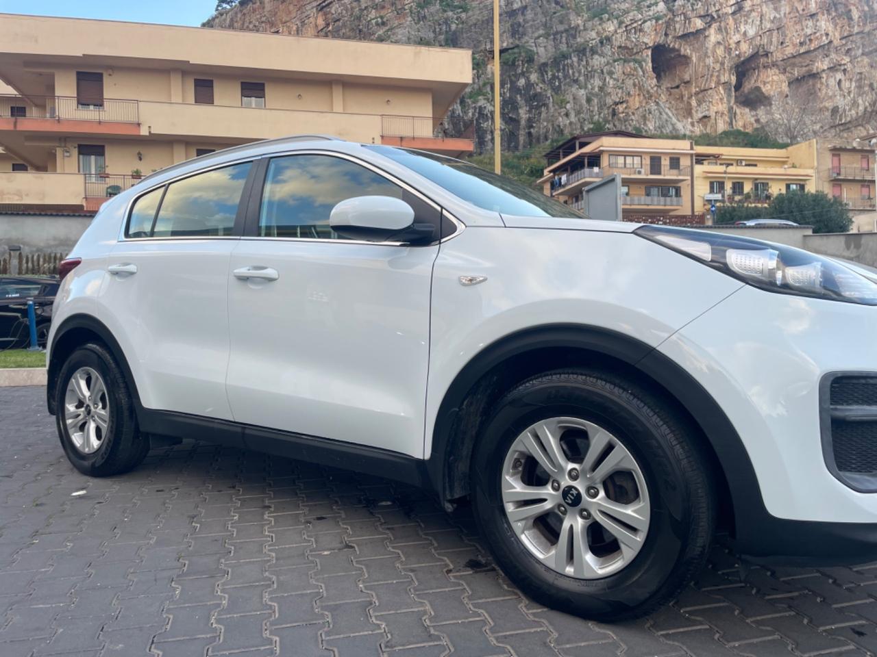 Kia Sportage 1.6 CRDI 136 CV DCT7 2WD Business Class