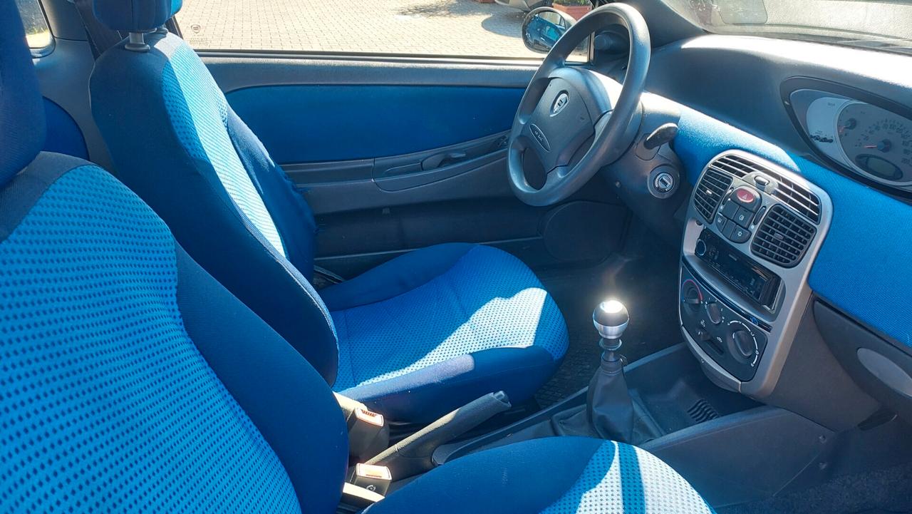 Lancia Y 1.2i cat Unica