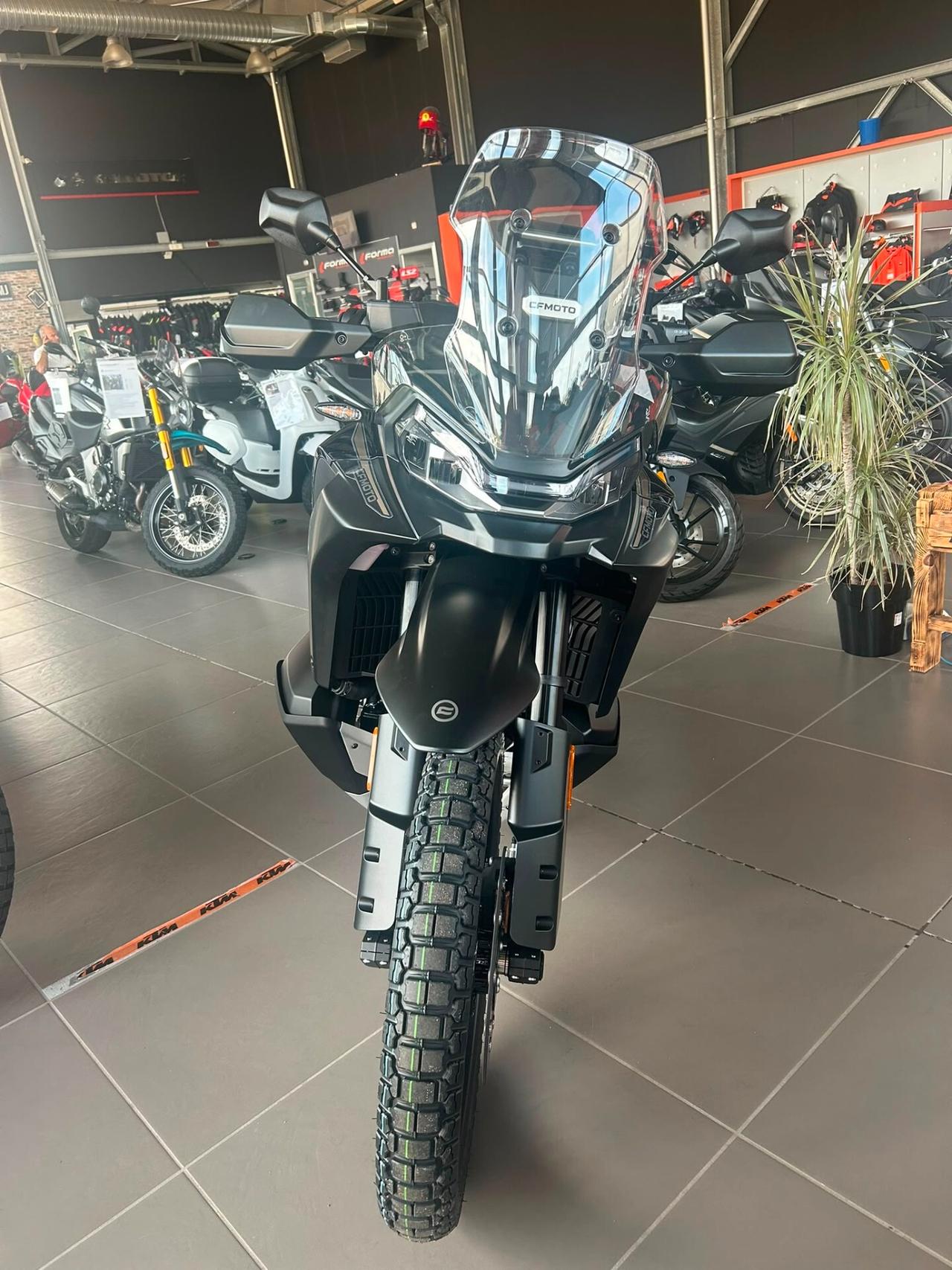 Cf Moto 800MT-X