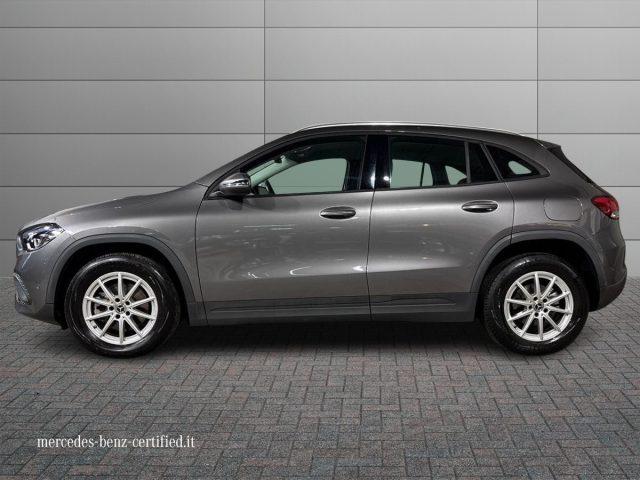 MERCEDES-BENZ GLA 180 d Automatic Business Extra