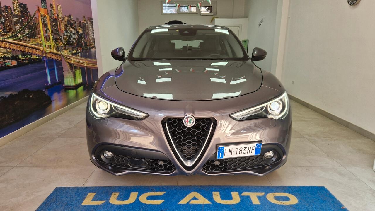 Alfa Romeo Stelvio 2.2 Turbodiesel 180 CV AT8 Q4 Executive