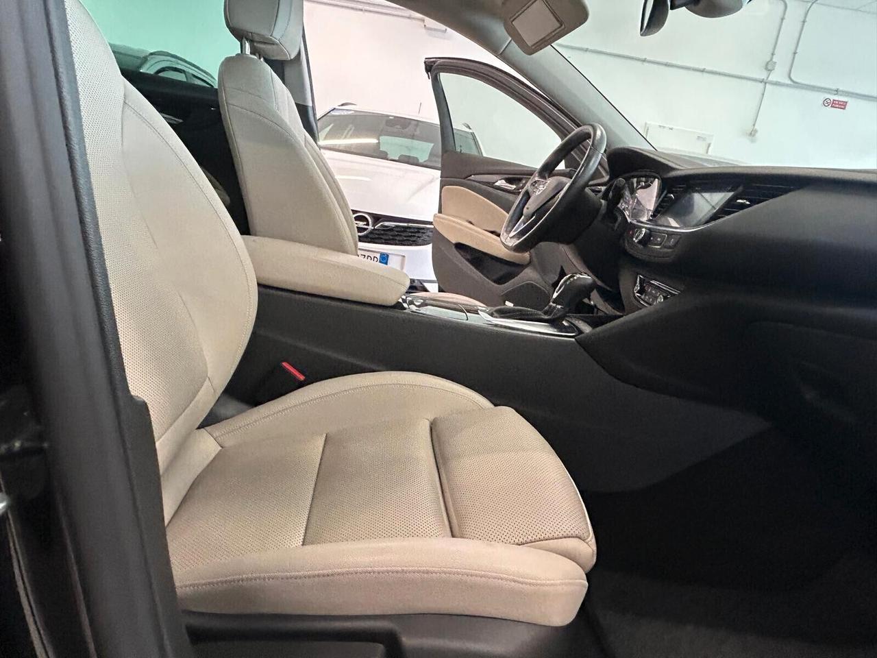 Opel Insignia Country Tourer 2.0 BiTurbo CDTI AWD aut.