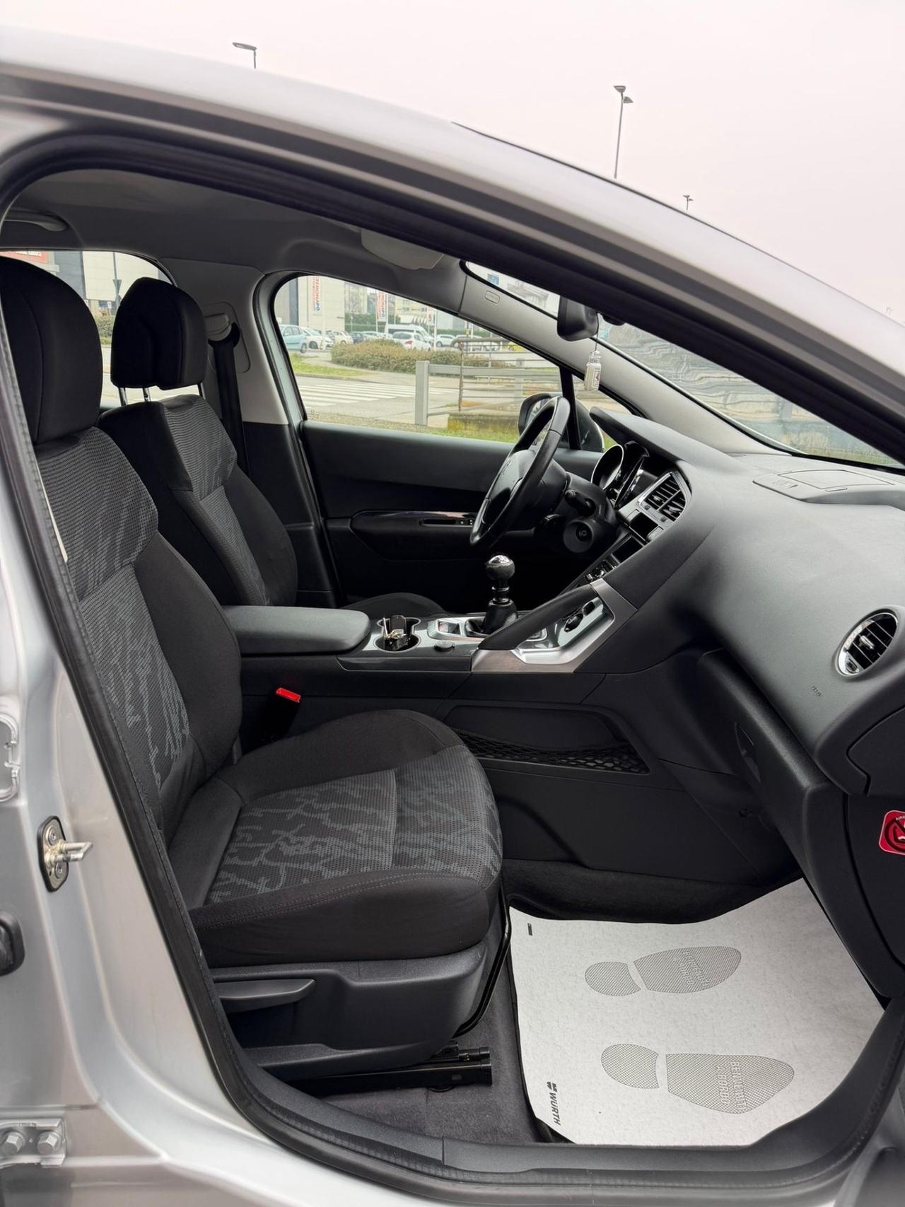 Peugeot 3008 1.6 HDi 112CV Tecno