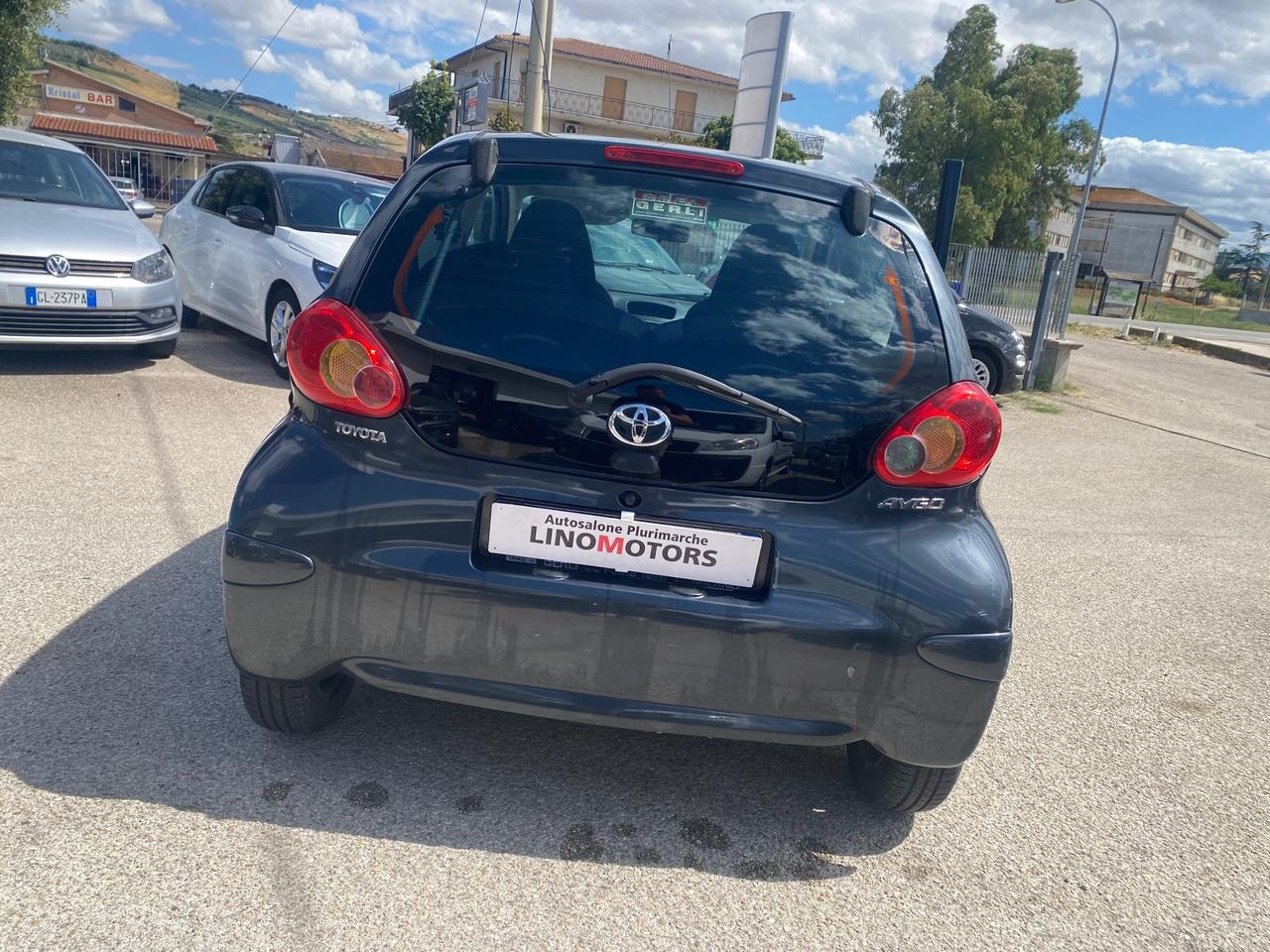 Toyota Aygo 1.0 12V VVT-i 3 porte Sol 68cv
