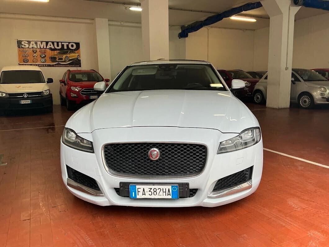 JAGUAR XF 3.0d V6 2015 TETTO APRIBILE FULL OPTIONAL 80.000KM