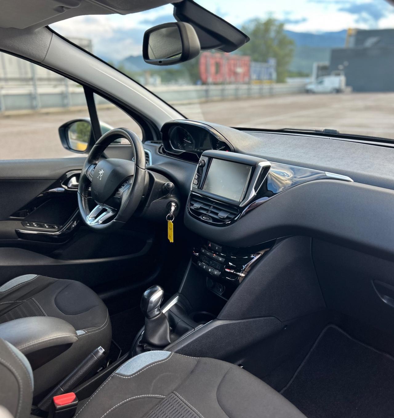 Peugeot 208 BlueHDi 5p Allure Neopatentati 2015