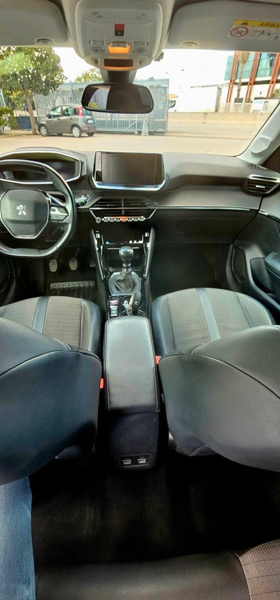 Peugeot 208 PureTech 100 Stop&Start 5 porte Allure