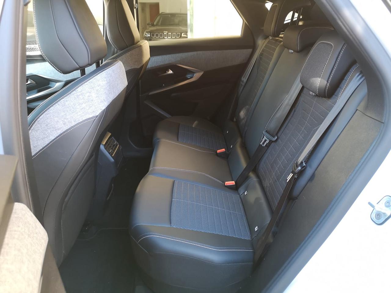 PEUGEOT 3008 Hybrid 136CV e-DCS 6 Allure Pack 2024