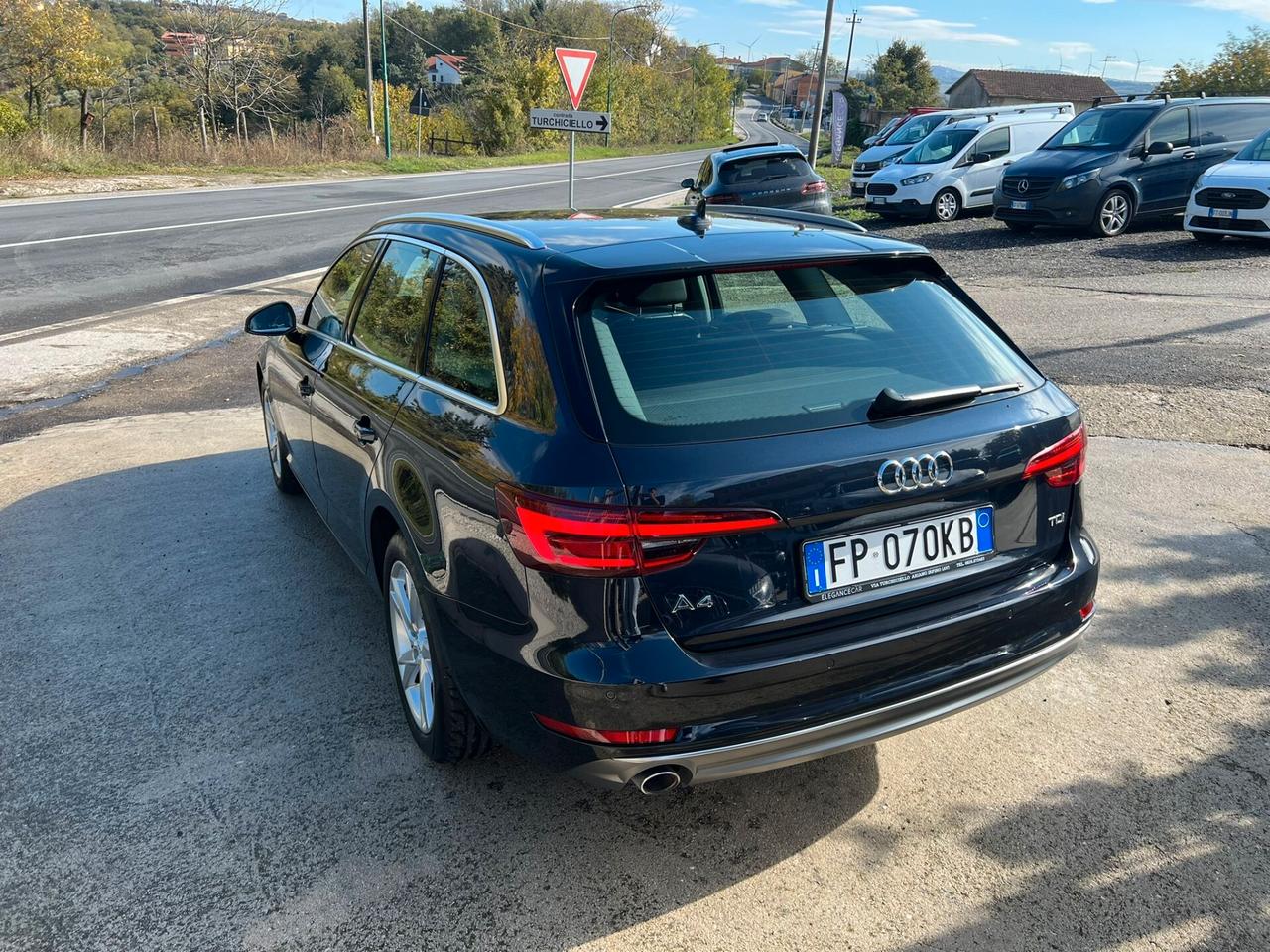Audi A4 2.0 TDI 150 CV Business * AUTOCARRO 5 POSTI*