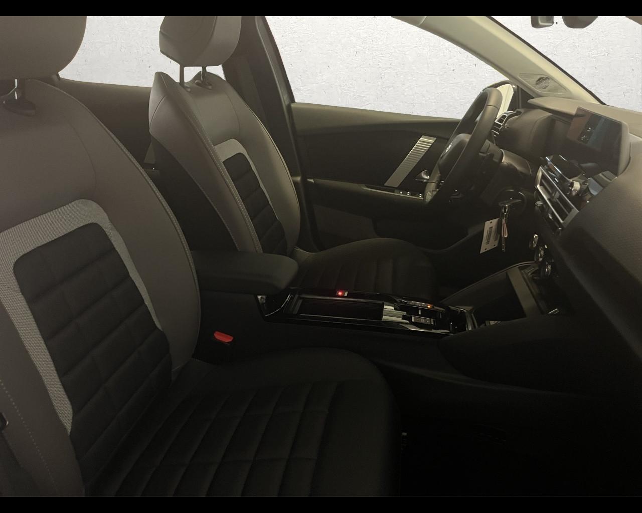 CITROEN C4 HYBRID 145 e-DCS6 - PLUS