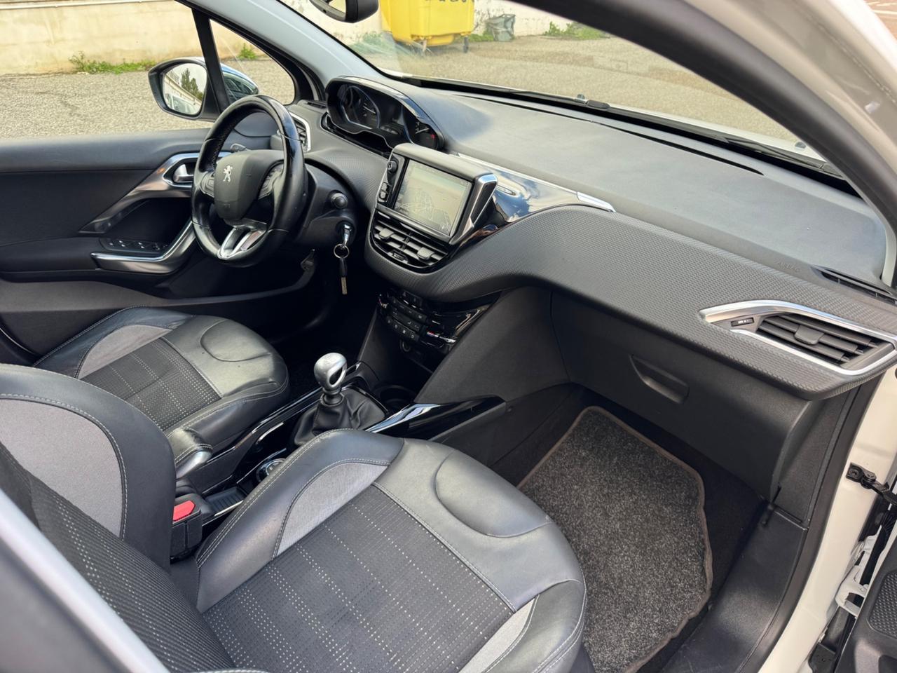 Peugeot 2008 1.6 BlueHDi 120 Allure -GRIP CONTROL-