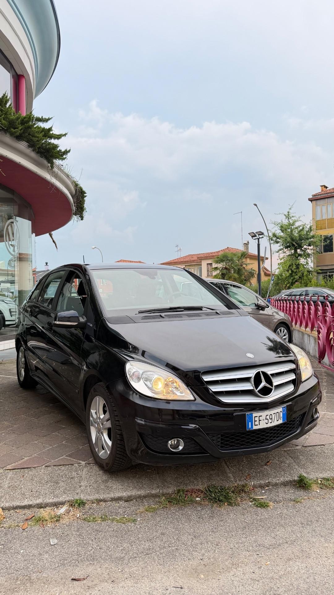 Mercedes-benz B 180 BlueEFFICIENCY Sport