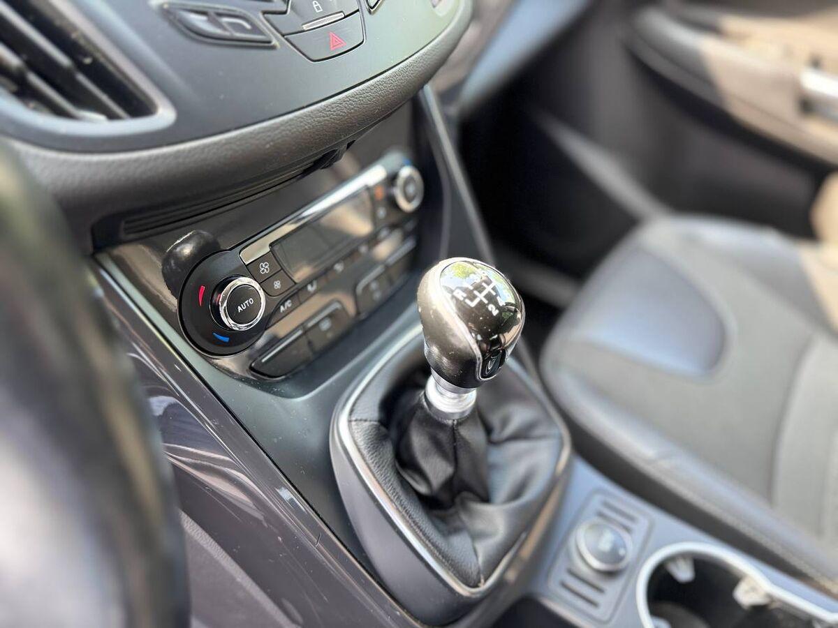 Ford Kuga 2.0 tdci Titanium 2wd s&s 120cv E6