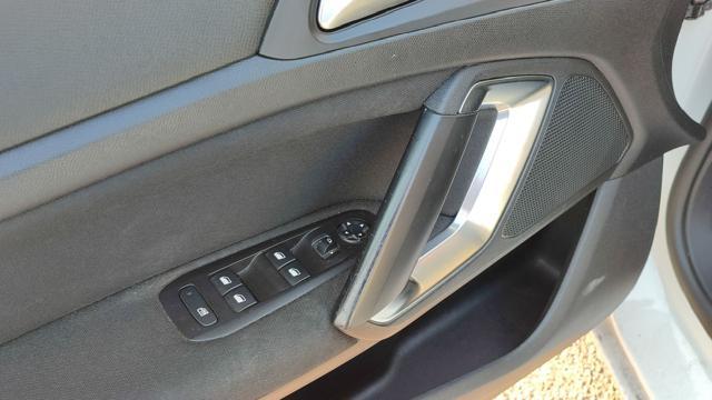 PEUGEOT 308 Hdi 120cv EAT6 ALLURE NAVI-PDC-CARPLAY-ANDROID