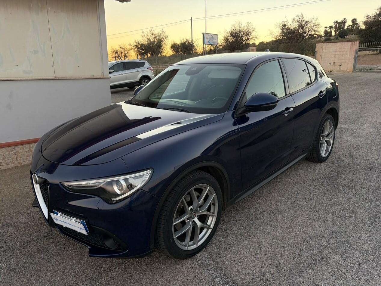 Alfa Romeo Stelvio 2.2 t Super rwd 180cv auto