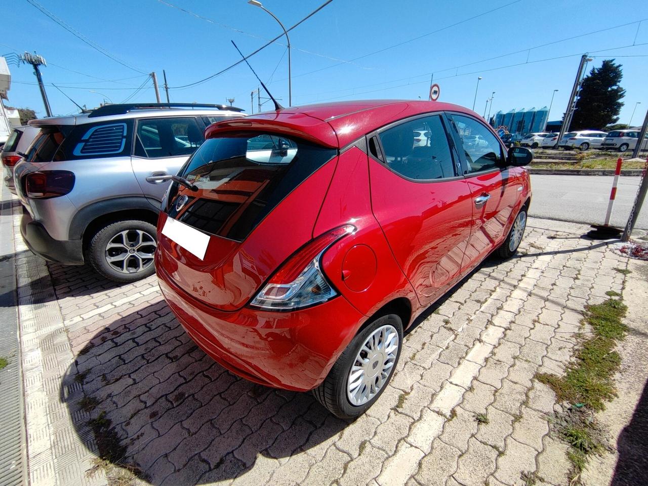 Lancia Ypsilon 1.2 5 porte Gold