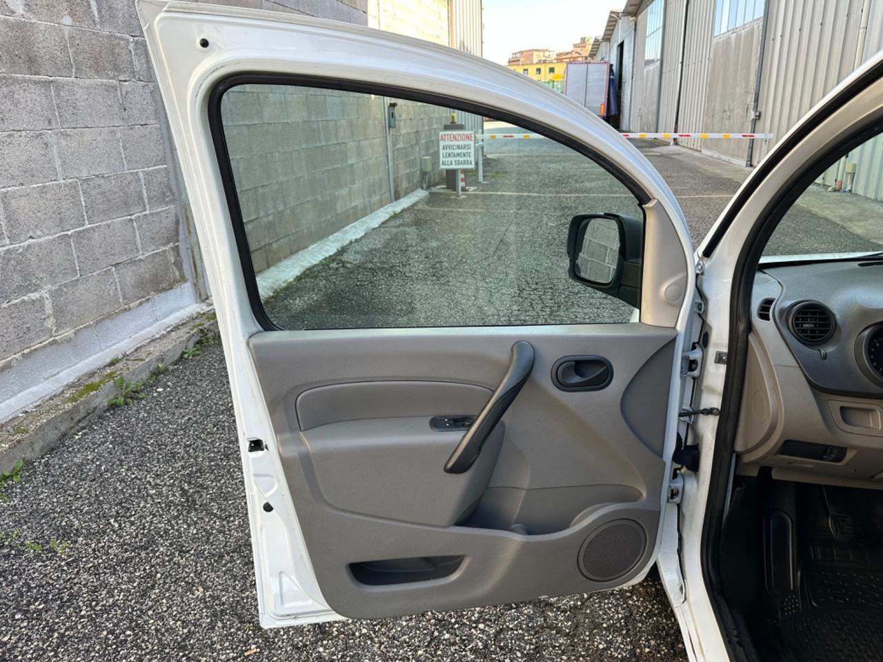 Renault Kangoo 1.5 dci furgone motore sostituito