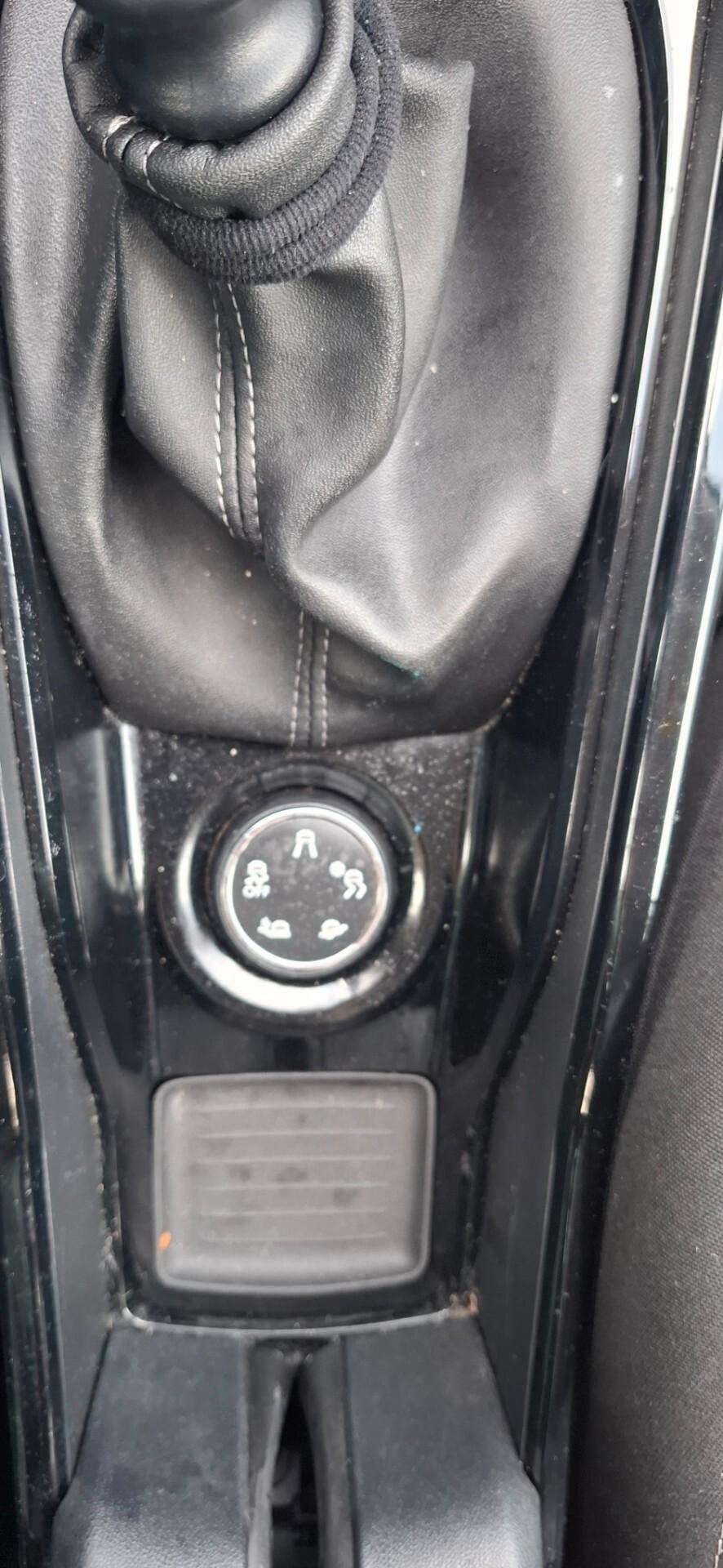 Peugeot 2008 BlueHDi 120 S&S Crossway