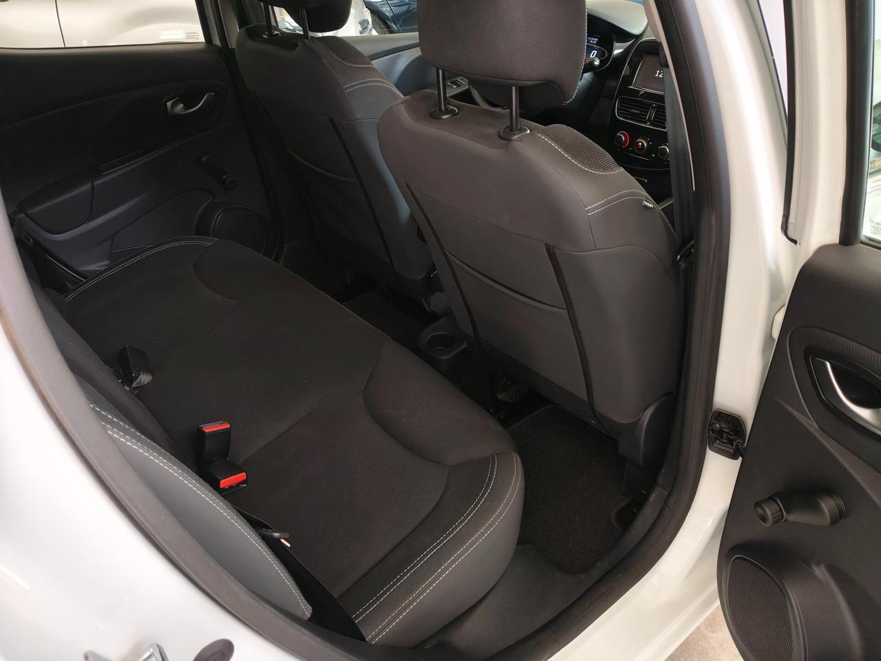 Renault Clio 1.2 75CV 5 porte Zen