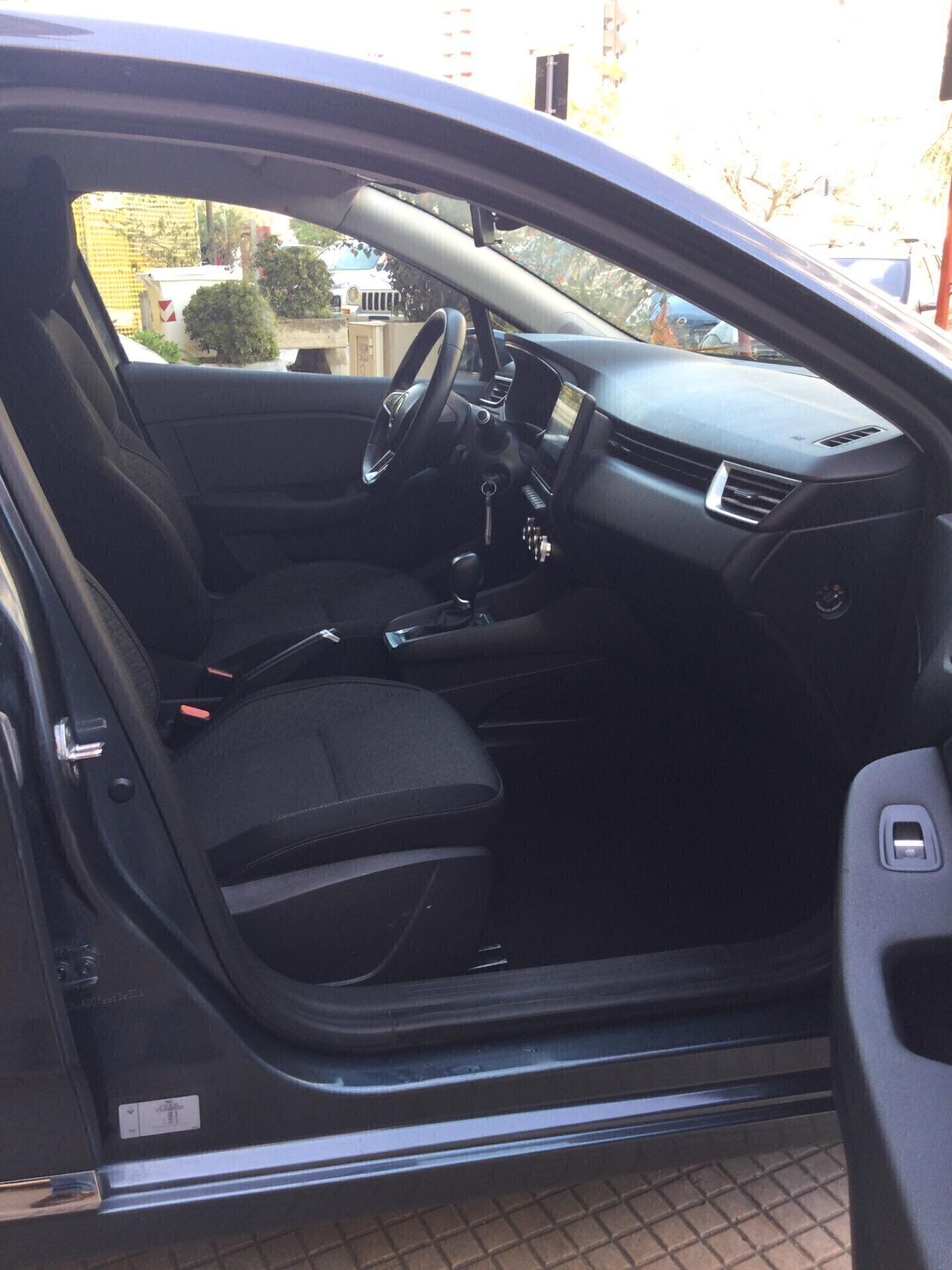 Renault Clio Full Hybrid E-Tech 140 CV 5 porte Intens