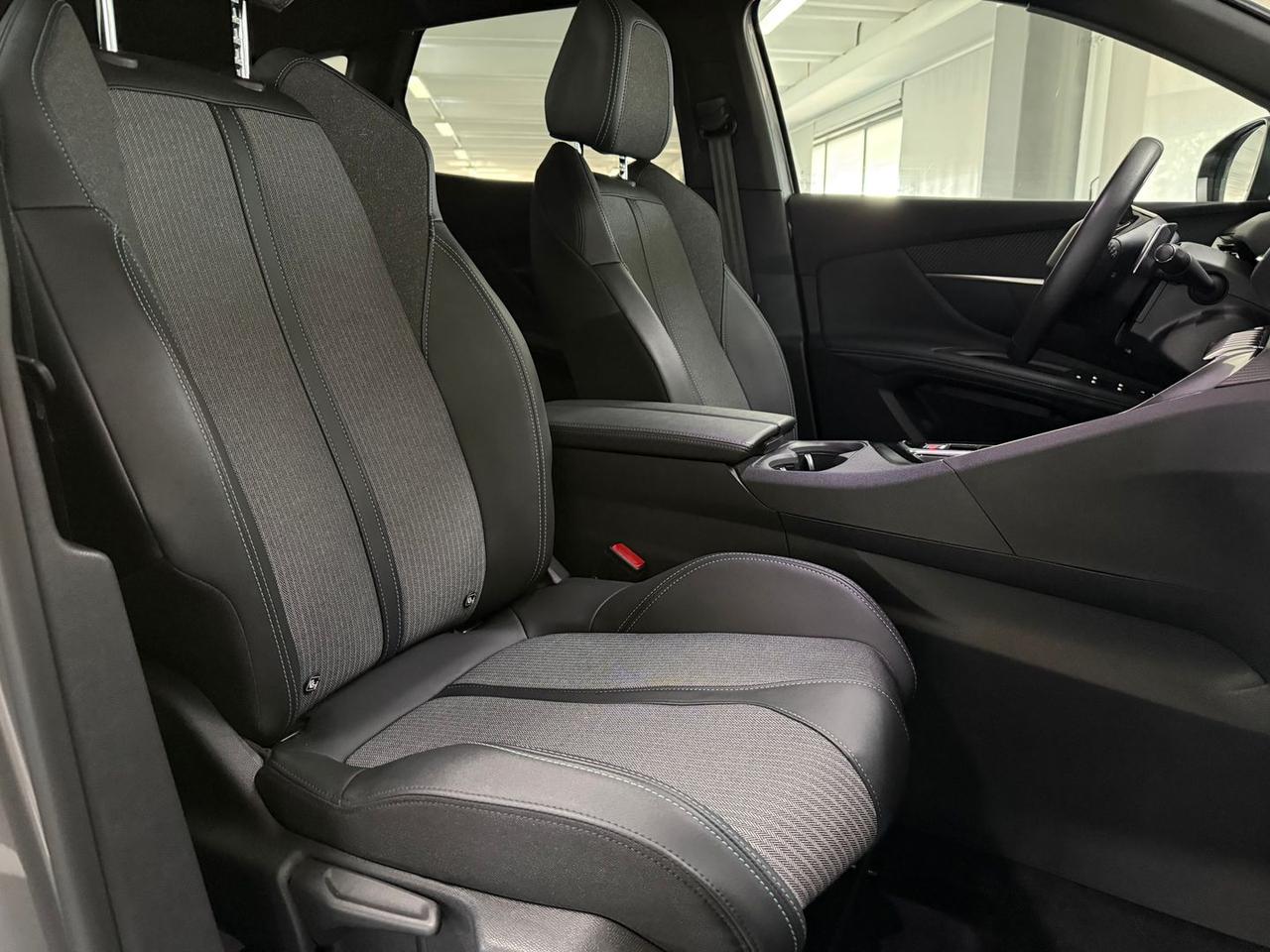 Peugeot 3008 Allure Pack 1.5 Blue HDI 130 #8764