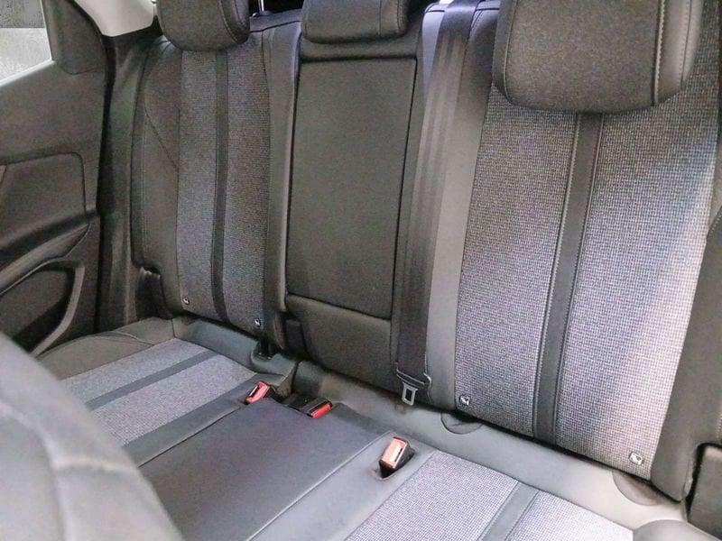 Peugeot 3008 1.5 bluehdi GT Line s&s 130cv