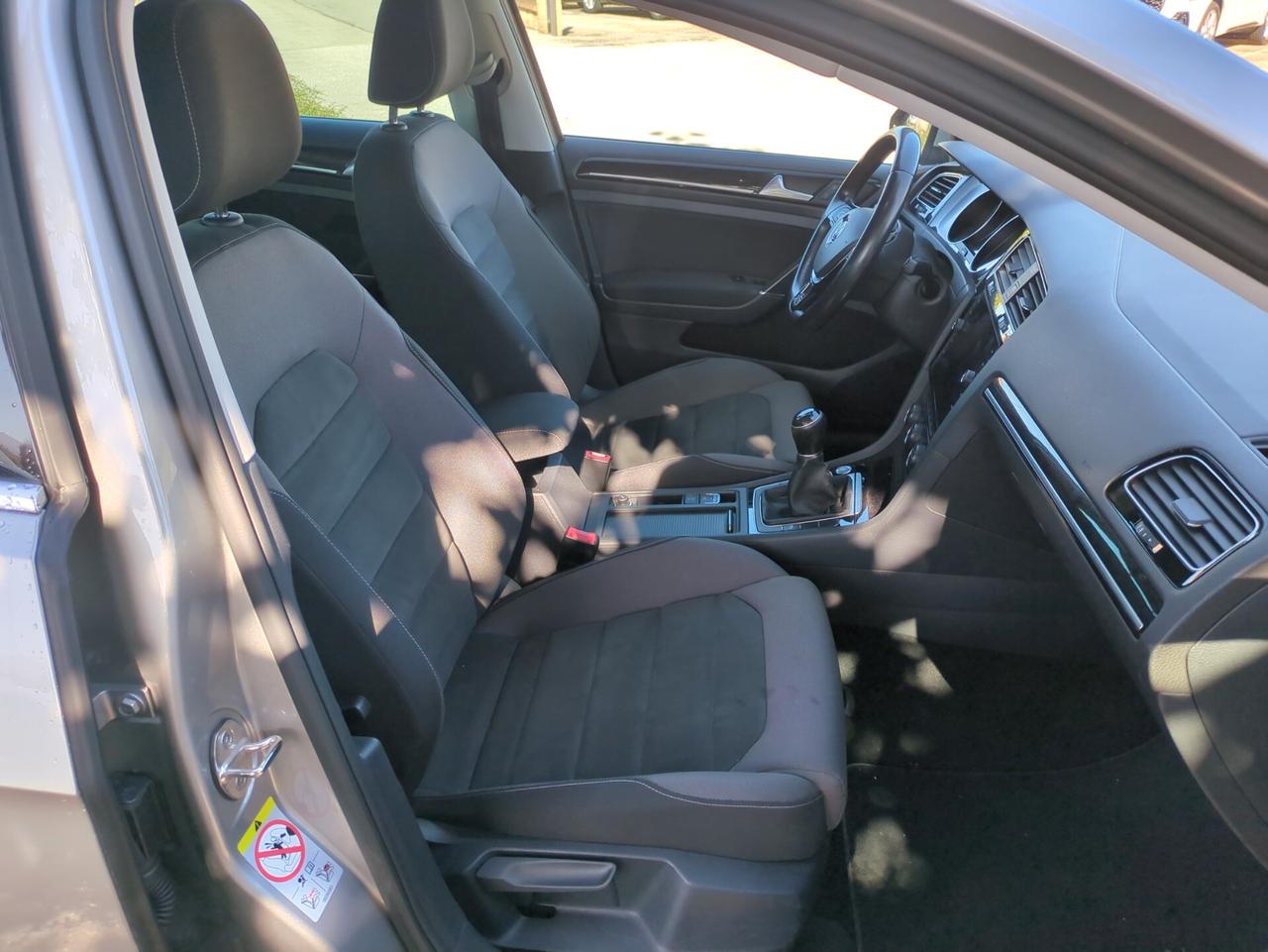 Volkswagen Golf Variant 1.4 TGI R-LINE