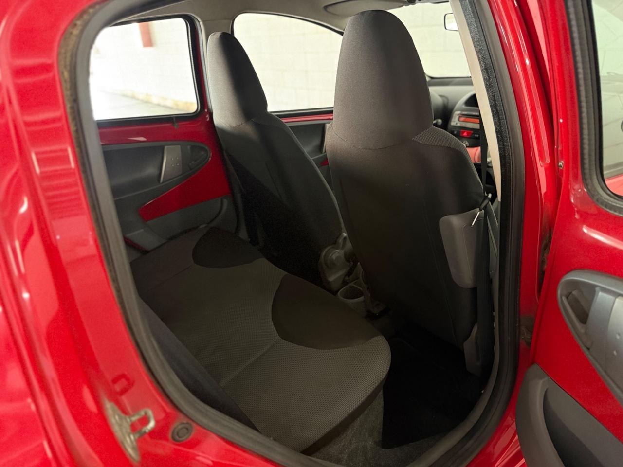 Toyota Aygo 1.0 12V VVT-i 5 porte Sol