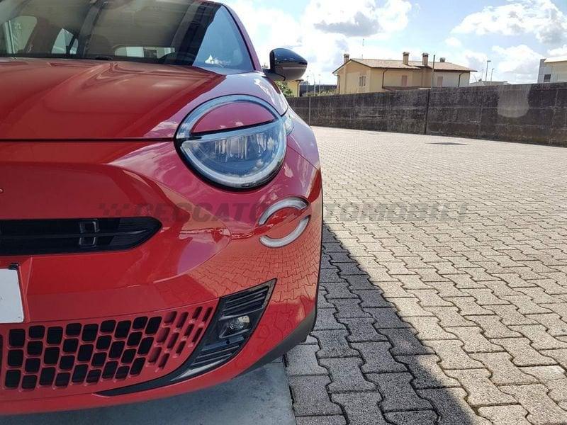FIAT 600 600e - RED