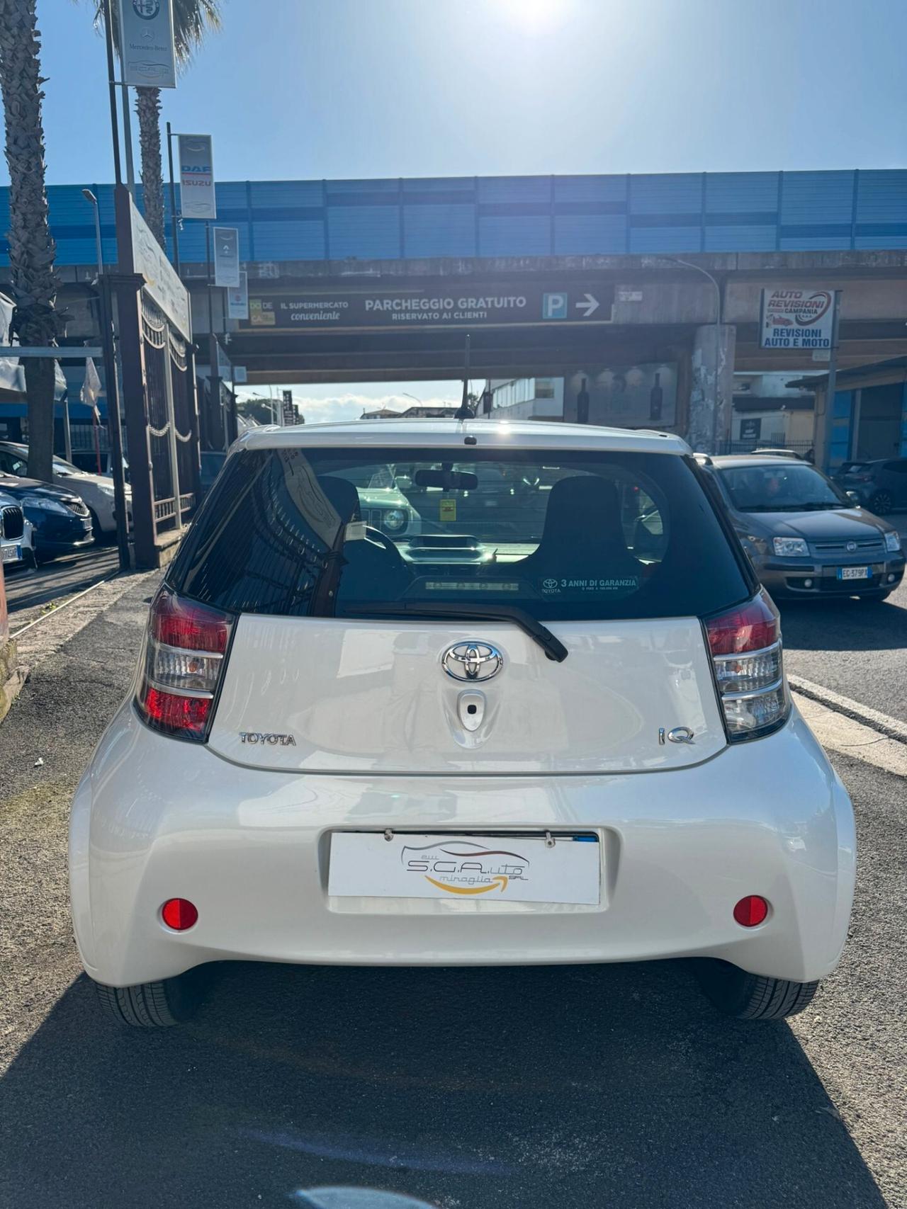 Toyota iQ 1.0