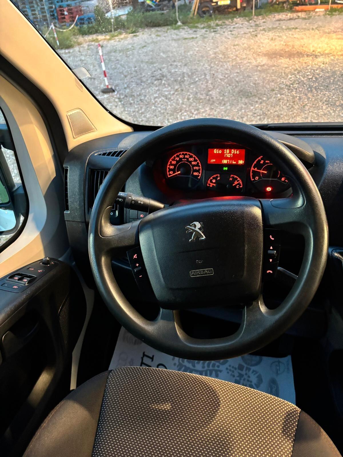 PEUGEOT BOXER FURGONE 3 POSTI DIESEL 2.2 IVA ESPOSTA