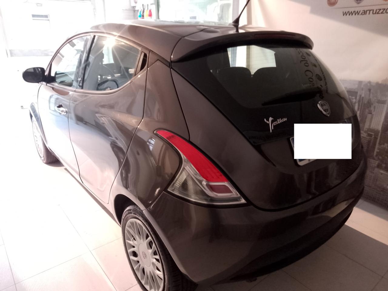 Lancia Ypsilon 1.3 MJT 16V 95 CV 5 porte S&S Silver