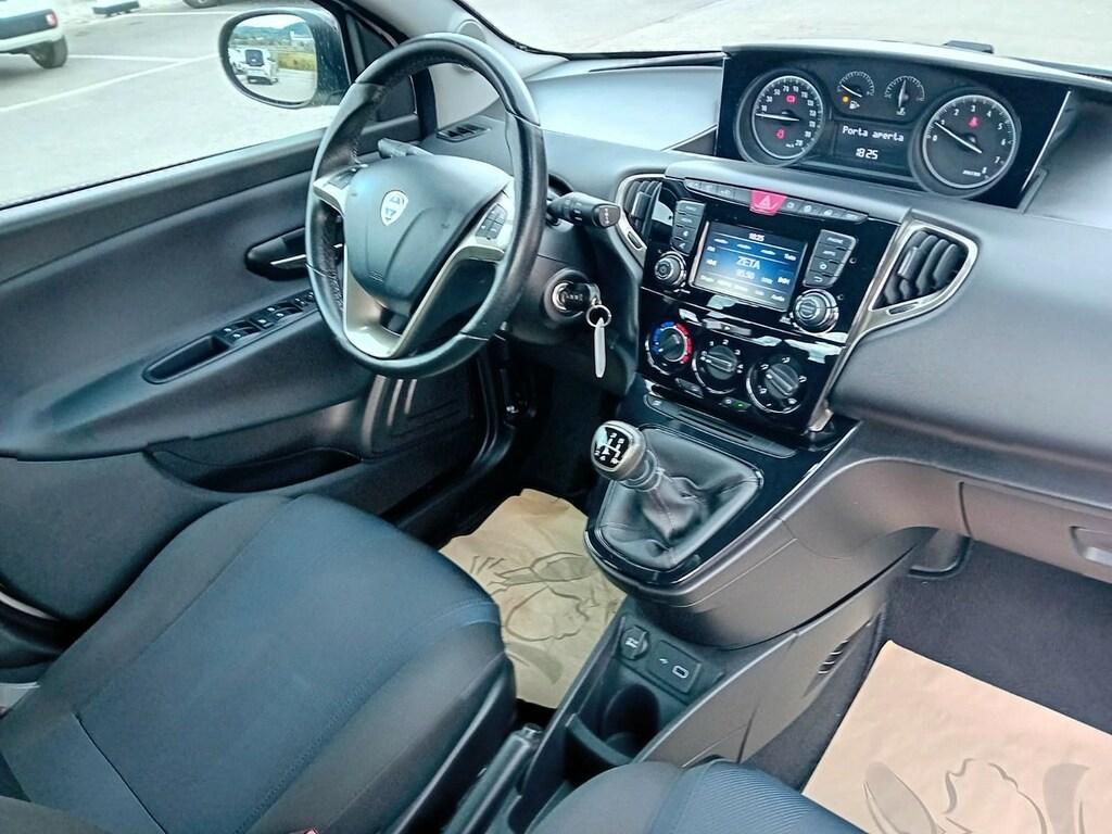 Lancia Ypsilon 5 Porte 1.2 Gold