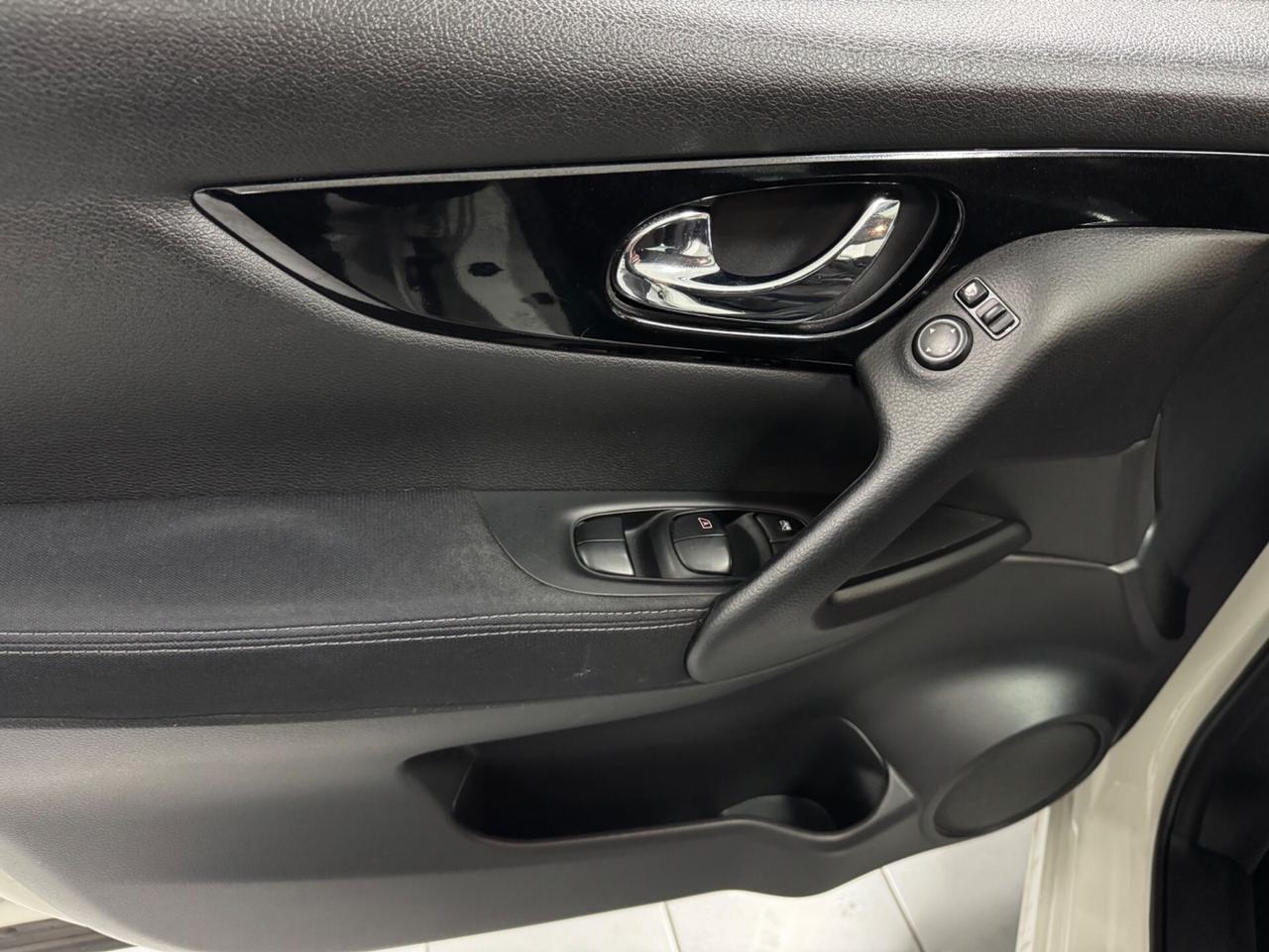 Nissan Qashqai 1.2 DIG-T Visia