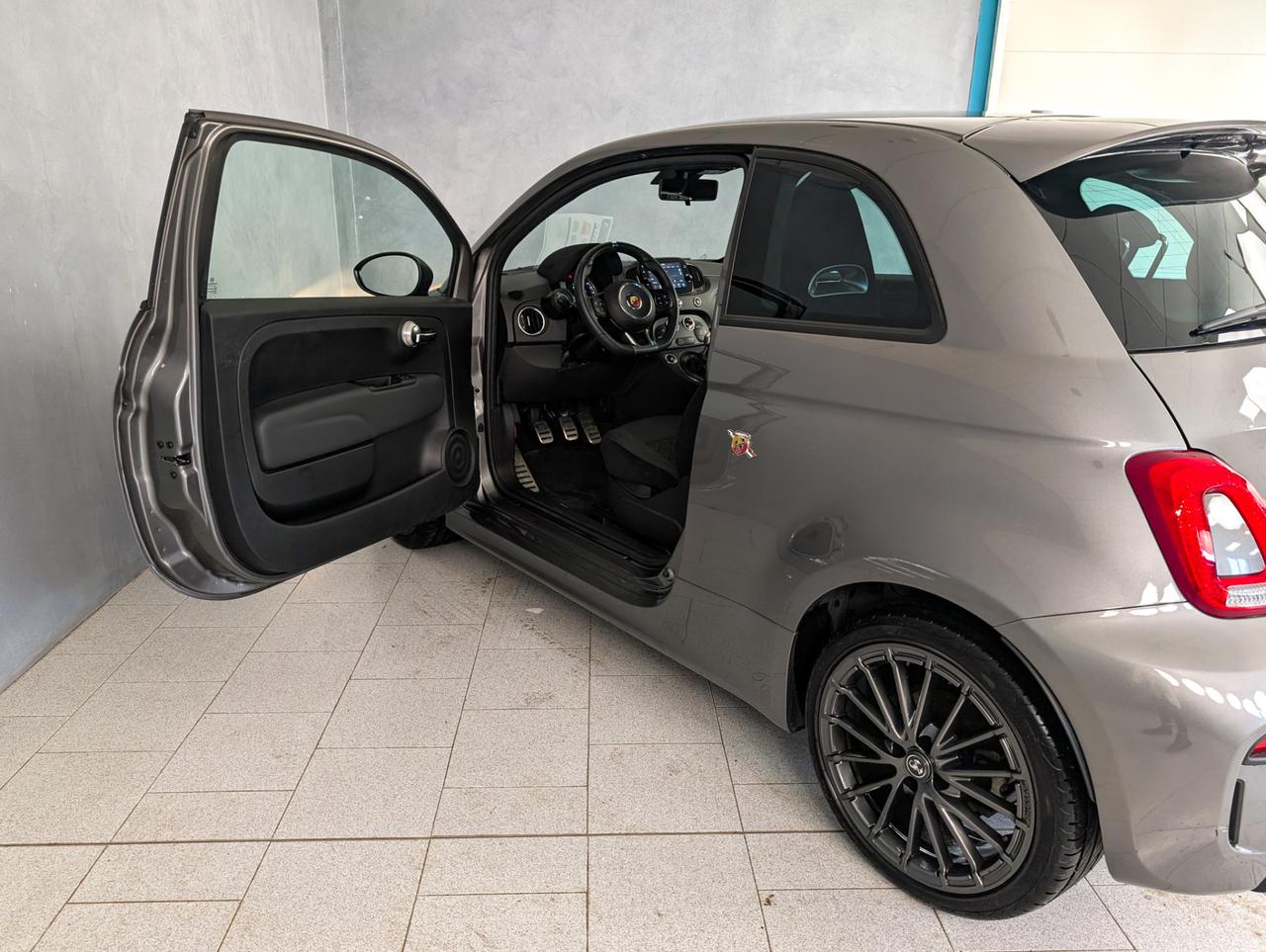 Abarth 500 1.4 T-Jet 165cv Turismo