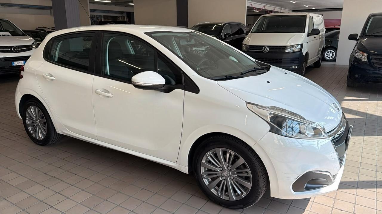 Peugeot 208 PureTech 82 5p. GPL Active