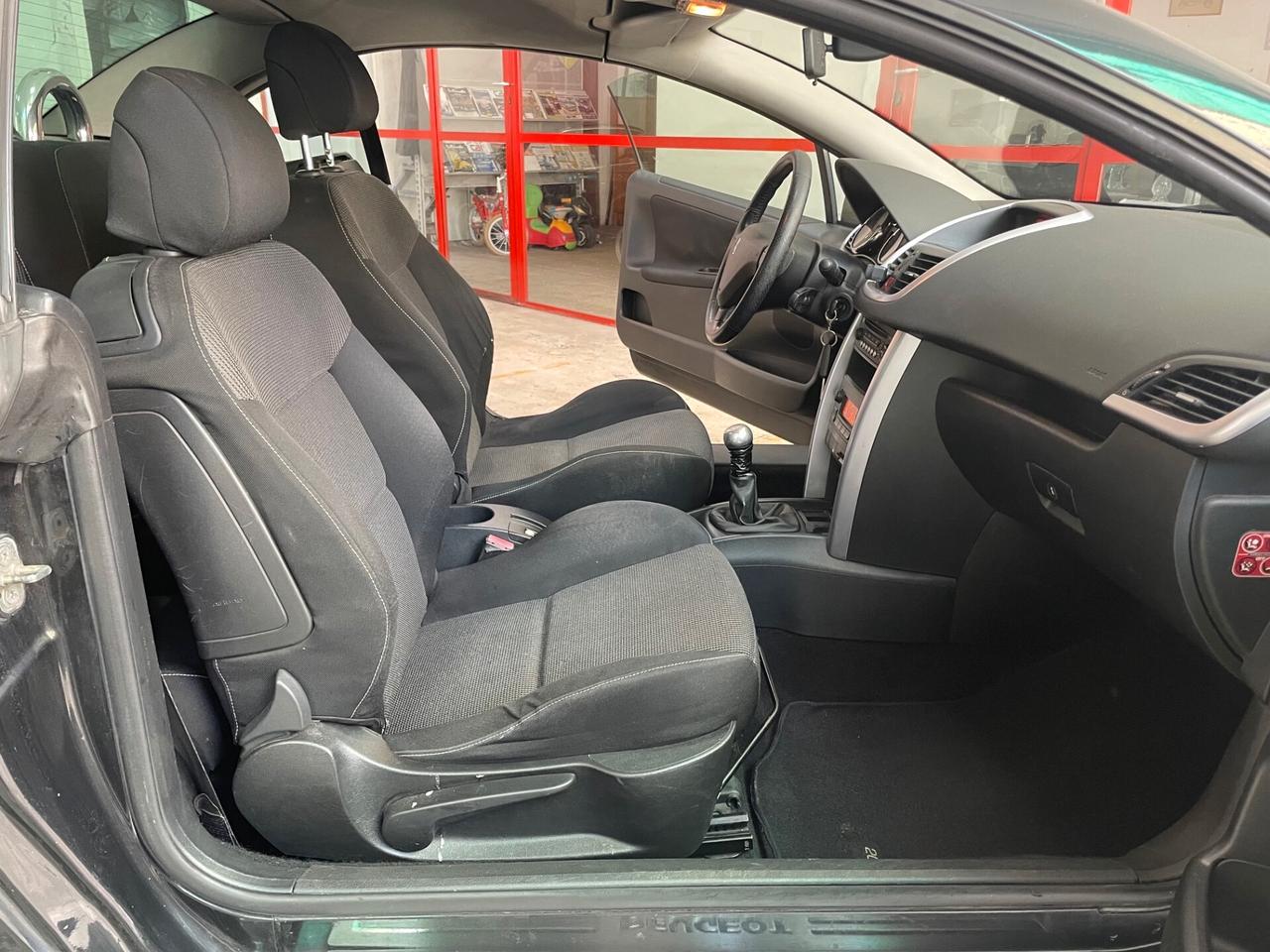 Peugeot 207 1.6 HDi 110CV CC Féline UNICO PROPRIETARIO!!!