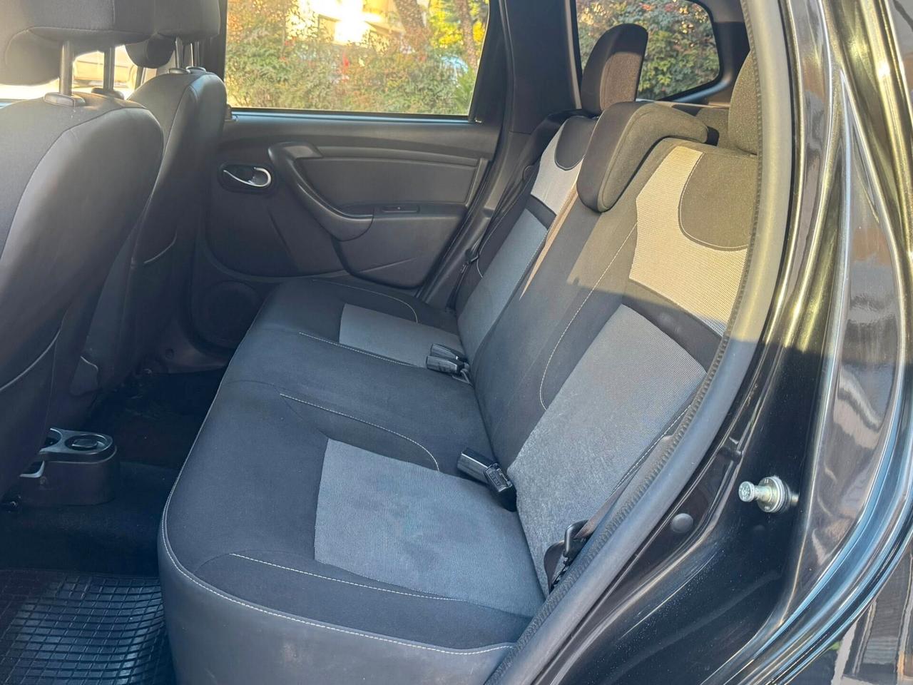 DACIA DUSTER 1.5 DCI 110 CV. 4X2 LAUREATE GANCIO TRAINO