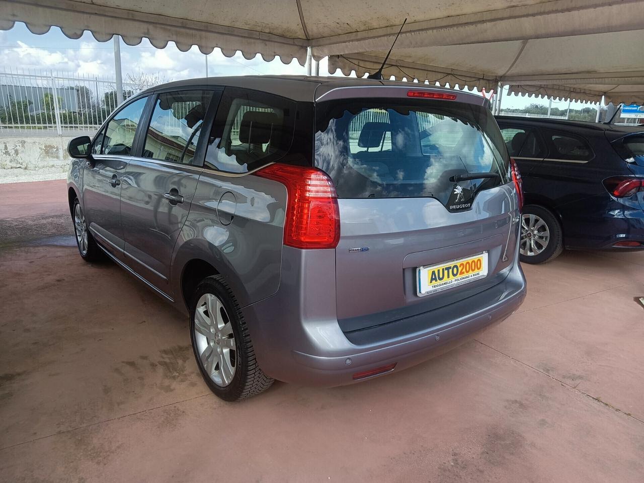 Peugeot 5008 BlueHDi 120 EAT6 7 posti 2016