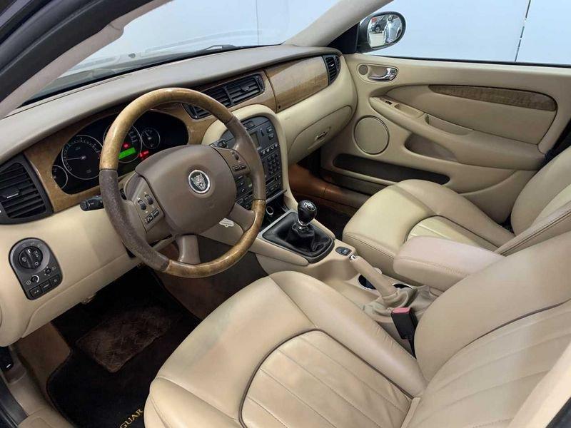Jaguar X-Type X-Type 2.2D cat Executive