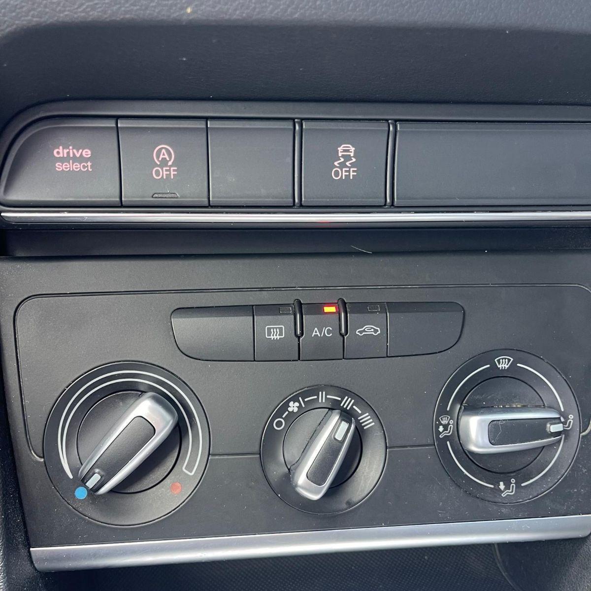 AUDI - Q3 - 2.0 TDI 120 CV Sport