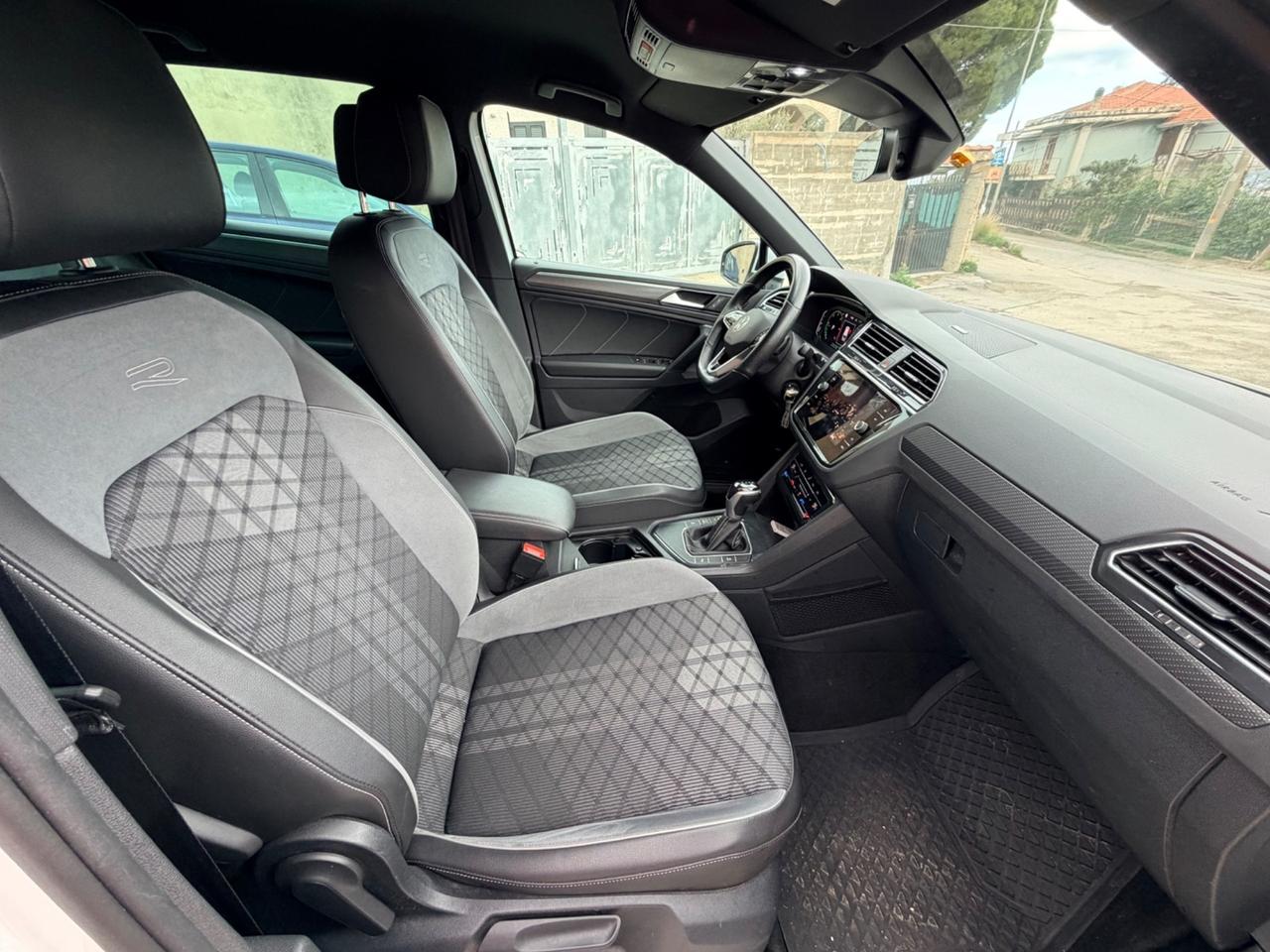 Volkswagen Tiguan 2.0 TDI 150 CV DSG R-Line Plus